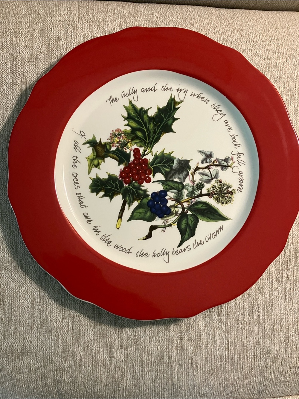 Portmeirion “The Holly & the Ivy 13” charger plate
